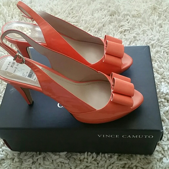 Sandals - Picture 2 of 3